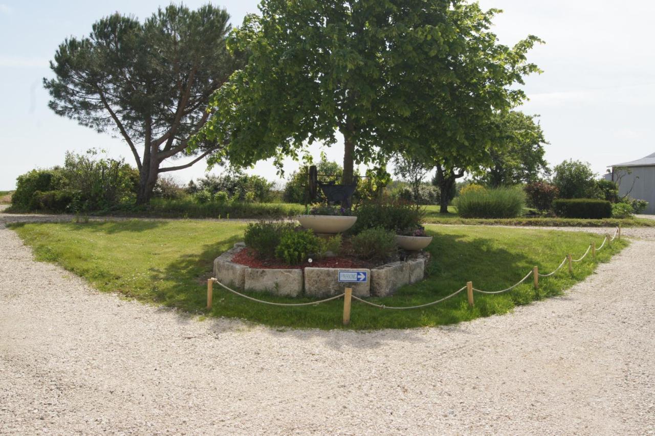 Chambres D Hotes De La Mauguiniere Neuillé-le-Lierre Zewnętrze zdjęcie
